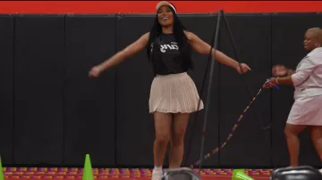 Alo Yoga Women’s Size Small White Mesh Pleated Tulle Sporty Tennis Golf Skirt worn by Angela Oakley as seen in The Real Housewives of Atlanta (S17E12)