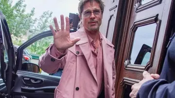 Brad Pitt 2026 Abrigo Rosa
