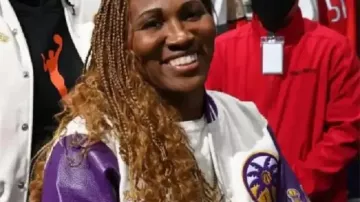 Temeka Johnson New York Liberty contra Los Angeles Sparks Jacket