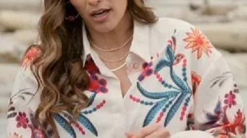 Una blusa floral Erica Cerra 2026 de A Castle of Our