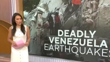 Vestido mini de punto acanalado Sandro llevado por Lilia Luciano en CBS Mornings el 25 de junio de 2026