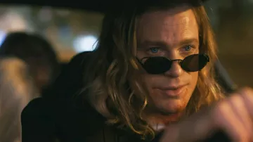 Gafas de sol Gaultier llevadas por Lestat de Lioncourt (Sam Reid) en The Vampire Lestat (E03)