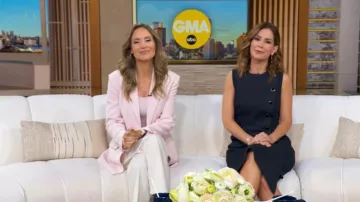 Blusa de seda estampada Rixo Engel usada por Rebecca Jarvis vista en Good Morning America el 1 de julio de 2026