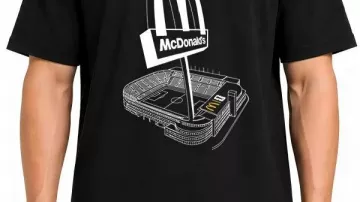 Camiseta de estadio que lleva Lionel Messi en Solicitando a todos los equipos de la Copa del Mundo merchandising gratis #worldcup