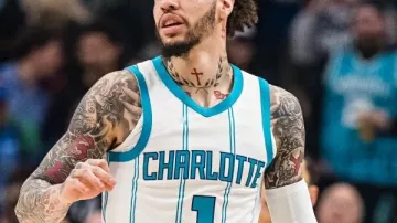 Camiseta blanca de Lamelo Ball Charlotte