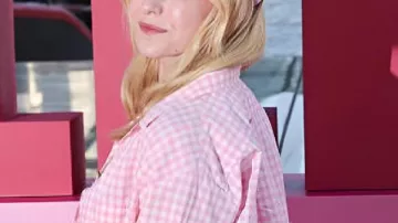 Elle Summer Party 2026 Lexi Minetree Camiseta Rosa