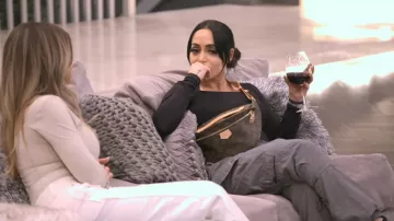 Body de punto de manga larga de cuello cuadrado Windsor llevado por Angelina Pivarnick, tal como se ve en Jersey Shore: Vacaciones en familia (S09E09)
