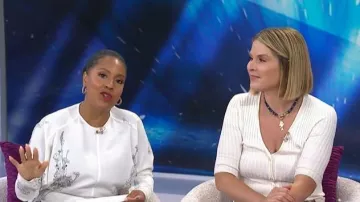 Camiseta de punto acanalado Veronica Beard Calliope llevada por Jenna Bush Hager tal como se ve en Today with Jenna & Sheinelle el 6 de julio de 2026
