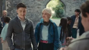 Chaqueta Ebba Jean nº 6 usada por Patience Evans (Ella Maisy Purvis) vista en Patience (S02E04)