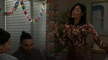 Karen Millen Long Sleeve Leopard Print Mesh Bodysuit worn by Dana "Leslie" Thomas (Trisha Mann) as seen in Beyond the Gates (S02E117)