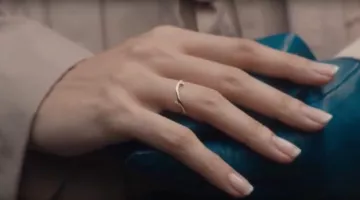El anillo de Arielle Pierpont (Bérénice Marlohe) en 5 a 7
