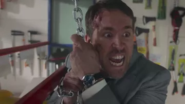 El reloj Omega Speedmaster de Michael Bryce (Ryan Reynolds) en Hitman & Bodyguard