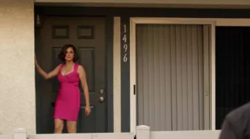 la robe bandage de Re­becca Bunch (Ra­chel Bloom) dans Crazy Ex-Girl­friend