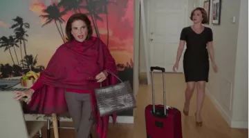 les escarpins marrons de Re­becca Bunch (Ra­chel Bloom) dans Crazy Ex-Girl­friend