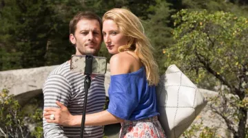 Le sac cabas de Alexia (Julia Piaton) dans Jour J