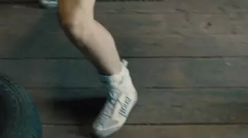 Les chaussures de boxe Everlast de Vinny Pazienza (Miles Teller) dans Bleed for This