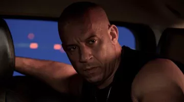 The tank top's black Dominic Toretto (Vin Diesel) in Fast and Furious 7