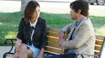 Aria Montgomery (Lucy Hale) Topshop skirt in Pretty Little Liars