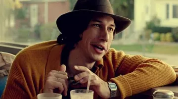 La montre Casio de Jamie (Adam Driver) dans While We’re Young