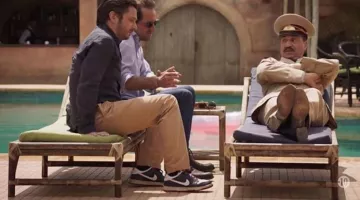 Les Nike Air Force 1 de Axel (Benjamin Bellecour) dans Kaboul Kitchen S03E06