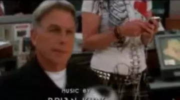 le t-shirt squelette de Abby Sciuto (Pauley Perrette) dans NCIS