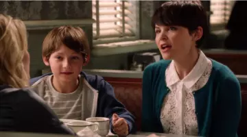 le top en dentelle de Blanche Neige Mary Mar­ga­ret (Gin­ni­fer Good­win) dans Once upon a time