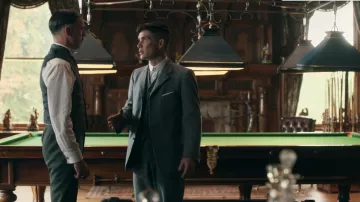 Tweed 3 Pièces Gris Costume porté par Thomas Shelby (Cillian Murphy) comme on le voit dans Peaky Oeillères S01E03