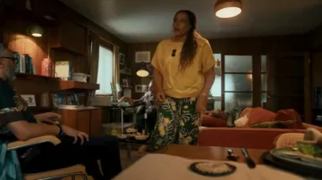 Prochaine jambe large portée par Pippa (Sacharissa Claxton) vue dans Coldwater (S01E03)