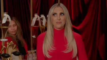 Robe Queue de Poisson Tortue Norma Kamali portée par Gina Kirschenheiter telle que vue dans The Real Housewives of Orange County (S20E01)