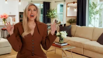 Blazer ponte Naked Wardrobe porté par Gina Kirschenheiter tel que vu dans The Real Housewives of Orange County (S20E01)