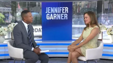 Mini-robe Oscar de la Renta portée par Jennifer Garner telle que vue dans Today le 13 juillet 2026