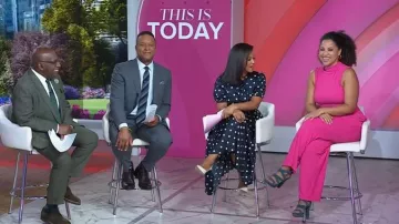 Combinaison à col faux et jambes larges Portée par Arianna Davis, telle que vue dans Today le 13 juillet 2026