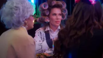 Cardigan en maille en tricot boutonné Arssm pour femmes avec une chemise grande boutonnée et col en V porté par Jennifer Pedranti comme on le voit dans The Real Housewives of Orange County (S20E02)