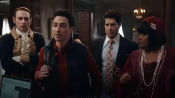 Uniqlo Pufftech Vest worn by Kyle (Ben Feldman) as seen in Ghosts (S04E13)