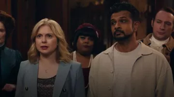 Veste Dickey de Veronica Beard Miller portée par Samantha Arondekar (Rose McIver) telle que vue dans Ghosts (S05E16)