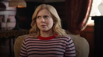 Jersey rayé en tricot Zara porté par Samantha Arondekar (Rose McIver) tel que vu dans Ghosts (S05E21)