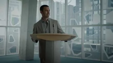 Veste de costume slim coupe en lin Vince Délavé portée par Hayden Payne (Milo Ventimiglia) telle que vue dans I will Find You (S01E04)