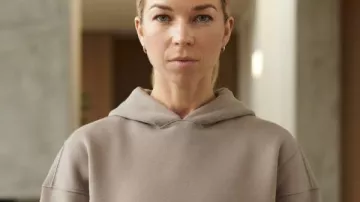 The Ultimatum Marry or Move On S04 Monica Payne Beige Hoodie as seen in The Ultimatum: Marry or Move On (S04)