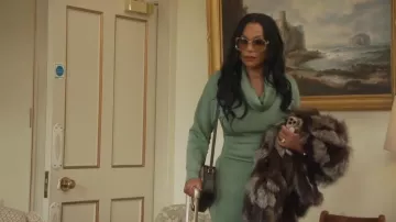 Lunettes de soleil carrées en métal Tom Ford Tara 57 mm portées par Angela Oakley dans l'épisode 14 de la saison 17 de The Real Housewives of Atlanta.
