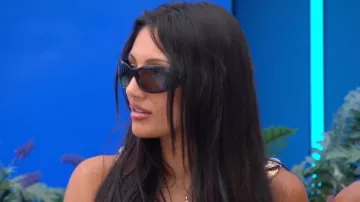 Lunettes de soleil Fendi Clear F vintage portées par Jasmine Müller dans l'émission Love Island (S13E32)
