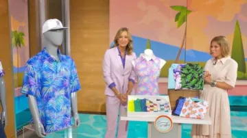 Robe courte à manches courtes et ceinture portée par Tory Johnson dans l'émission Good Morning America le 21 juillet 2026.