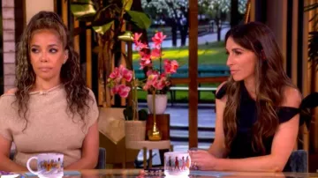 Robe Staud Bellaria à épaules nouées portée par Alyssa Farah dans l'émission The View le 23 juillet 2026.