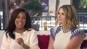 Collier Logan Tay Lock Link porté par Sheinelle Jones, comme on a pu le voir dans l'émission Today with Jenna &amp; Sheinelle le 24 juillet 2026.