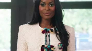 Veste à pompons portée par Shamea Morton (Shamea Morton) dans la saison 17 de Real Housewives of Atlanta.