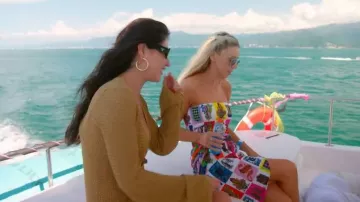 Robe mini imprimée Versace portée par Lacy Nicole dans l'épisode 15 de la saison 3 de The Valley
