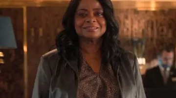 Veste en cuir portée par Debbie Claybourne (Octavia Spencer) dans la saison 1 de Ride or Die.
