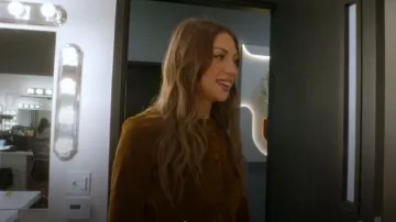 Veste en velours floqué Joe's Jeans « The Lady Like » portée par Stassi Schroeder dans l'épisode « House of Stassi » (S01E02)