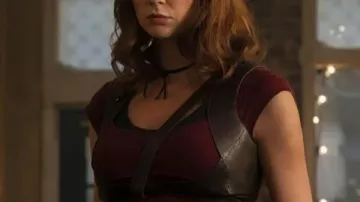 Jumanji Open World 2026 Karen Gillan Cropped Top