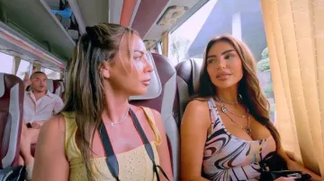 Robe Pucci Lyrcra Onde Mini portée par Livvy Jay dans l'épisode 2 de la saison 36 de The Only Way Is Essex.