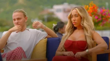 Ensemble jupe longue en crochet Fashion Nova Sunny Sunset porté par Dani Imbert dans l'émission The Only Way Is Essex (S36E03)
